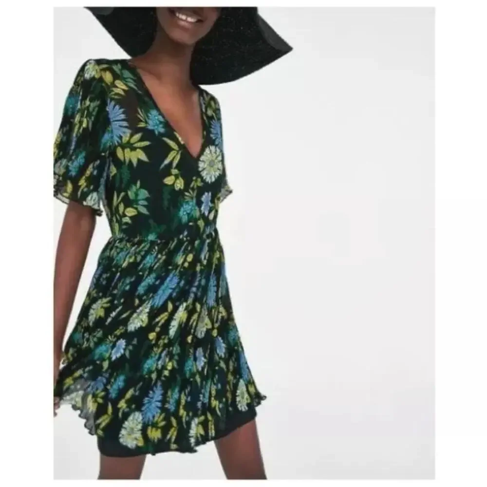 Zara Floral Pleated Dress Size XS - Picture 2 of 10